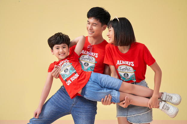 Canifa liên tục hợp tác với các thương hiệu quốc tế lớn (Nguồn: Canifa)