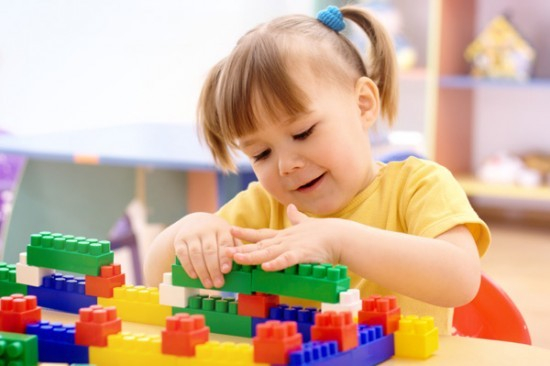 Trẻ em phát triển tư duy sáng tạo vượt trội thông qua việc lắp ghép