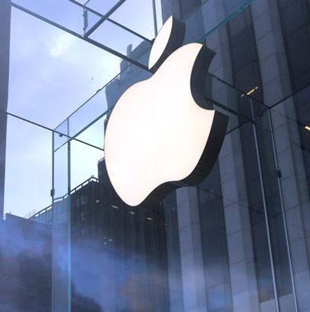 Xuất thân từ cường quốc công nghệ số 1 thế giới, Apple mang trong mình ADN của sự sáng tạo, hoàn mỹ và dẫn đầu xu hướng.